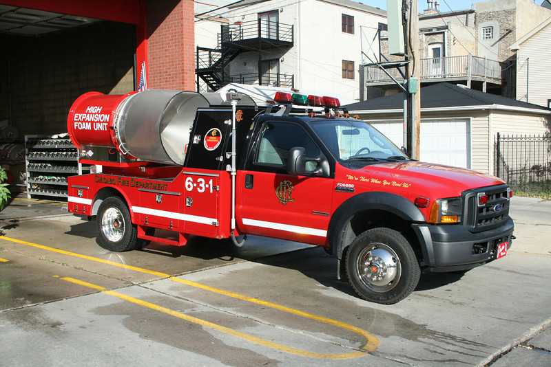 Fire unit. Пожарная машина. Пожарный автомобиль. Пожарная машина США. Автомобиль спасателей.